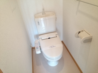 ゆったりとした空間のトイレです