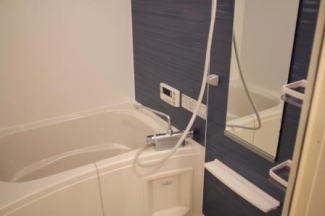 ゆったり過ごせるお風呂です