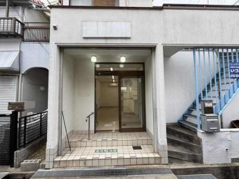大塚町６丁目駐車場付き１階店舗の画像