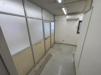 大塚町６丁目駐車場付き１階店舗の画像