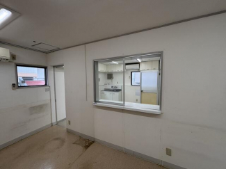 大塚町６丁目駐車場付き１階店舗の画像