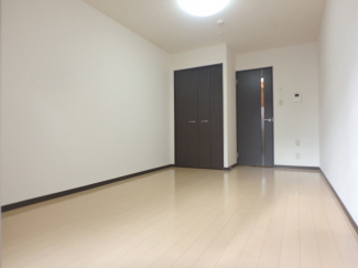 日の当たる時間が長い西向きです