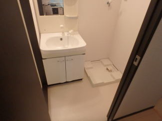 脱衣所はゆとりの広さ