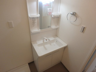 忙しい朝には欠かせない洗面所です