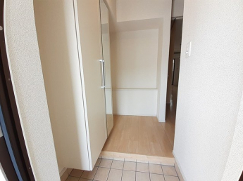 【玄関】
