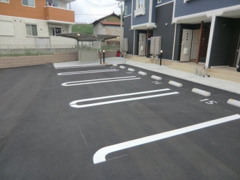 【駐車場】