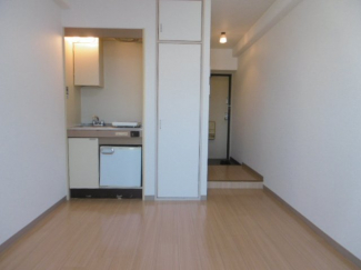 広々とした洋室です