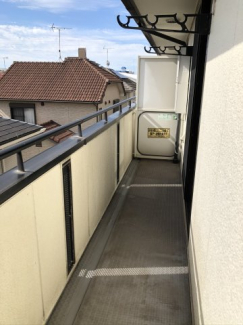 お洗濯にも便利なバルコニー付き
