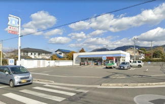 ローソン松山東野二丁目店まで705m