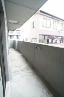 【バルコニー】