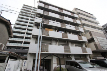 落ち着いた雰囲気の外観です