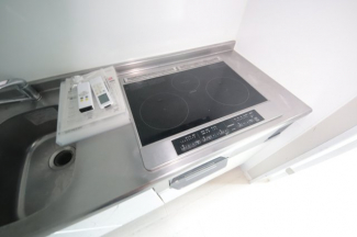 コンパクトなキッチンで掃除もラクラク