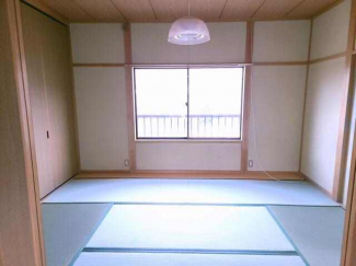 上浮穴郡久万高原町久万のアパートの画像