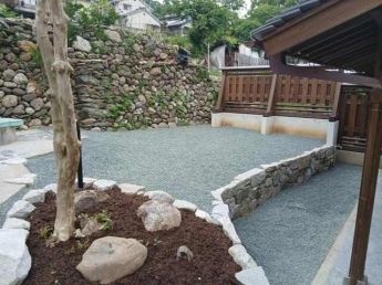 裏庭
