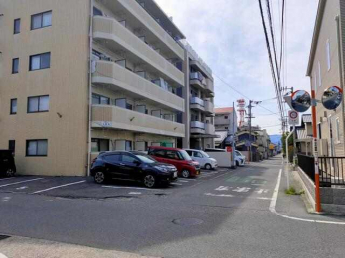 西側道路