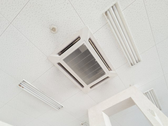 エアコン付