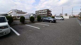 【駐車場】