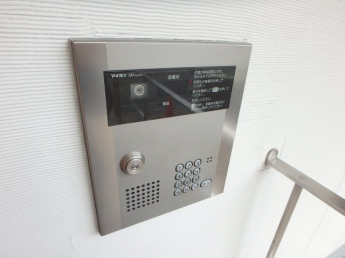 オートロックになります
