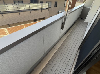 【バルコニー】