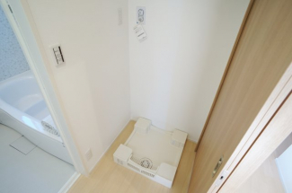参考、同建物・反転間取りの号室