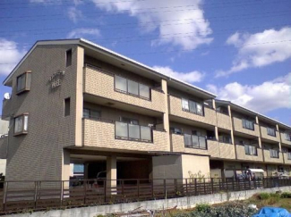 落ち着いた雰囲気の外観です