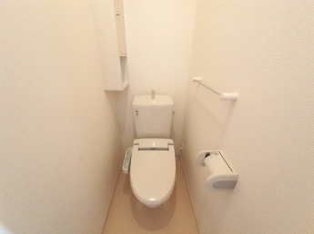 シンプルで使いやすいトイレです