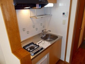 コンパクトなキッチンで掃除もラクラク