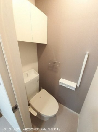 ゆったりとした空間のトイレです