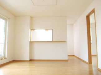 内装は落ち着いています