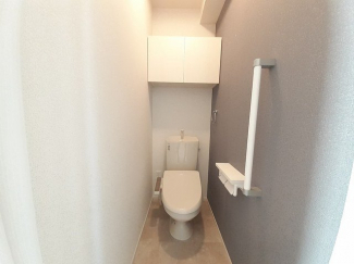 シンプルで使いやすいトイレです
