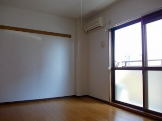 中はこのようになっています