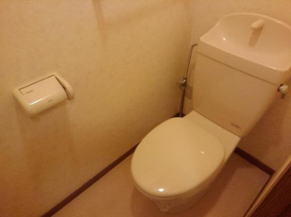 シンプルで使いやすいトイレです