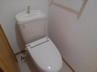 シンプルで使いやすいトイレです