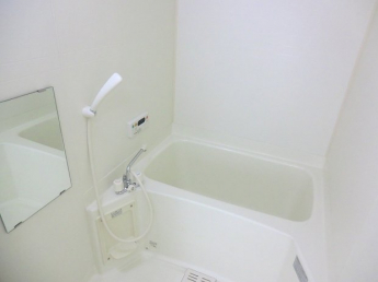 ゆったり過ごせるお風呂です