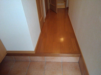 落ち着いた玄関です
