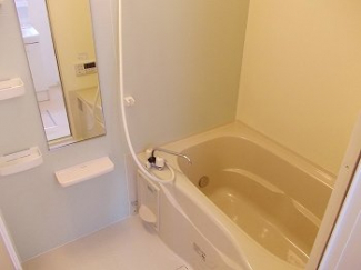 日々の疲れを癒すお風呂付です