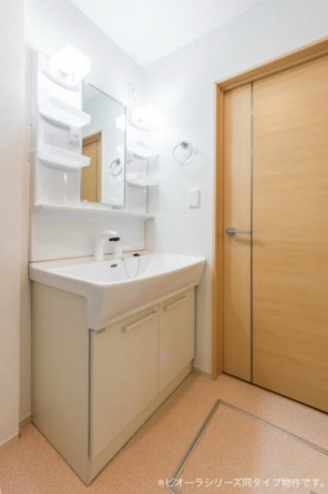 コンパクトで使いやすい洗面所