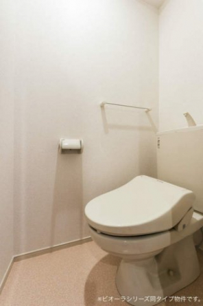 シンプルで使いやすいトイレです
