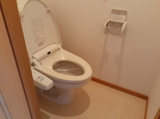 ゆったりとした空間のトイレです