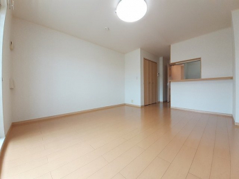 明るい色調の室内です