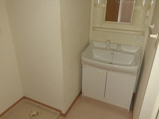 コンパクトで使いやすい洗面所