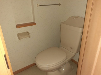 シンプルで使いやすいトイレです