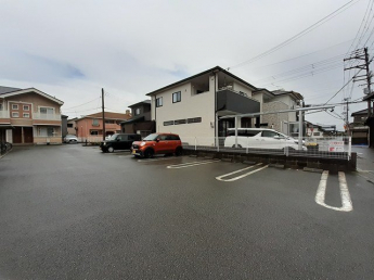 駐車場完備です