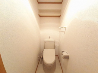 コンパクトで使いやすいトイレです