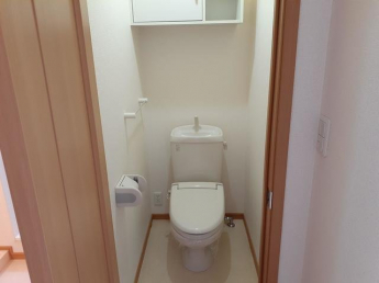 コンパクトで使いやすいトイレです