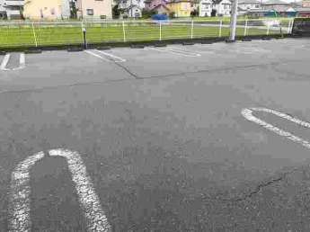 車をお持ちの方に嬉しい駐車場付きの物件です