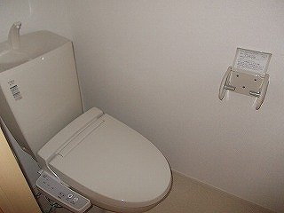 シンプルで使いやすいトイレです