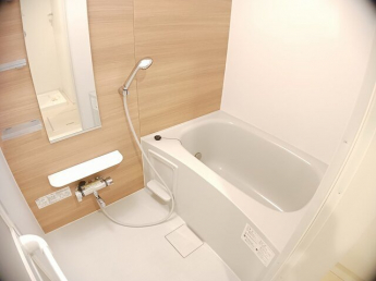 日々の疲れを癒すお風呂付です