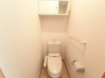 ゆったりとした空間のトイレです