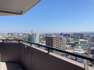 目線にはさえぎる建物が少なく遠くまでしか良好です。